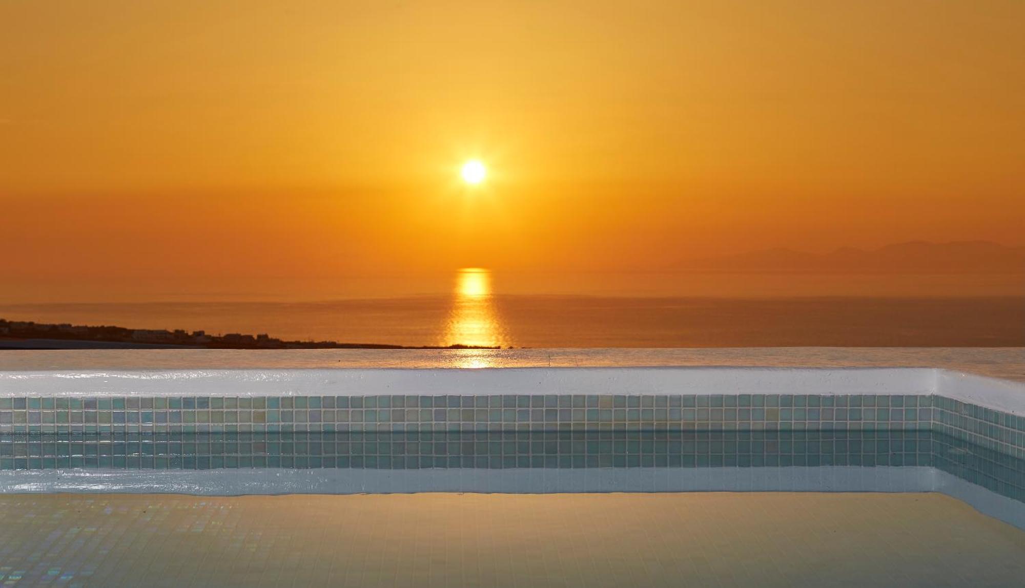 Aperanto Suites Oía Buitenkant foto